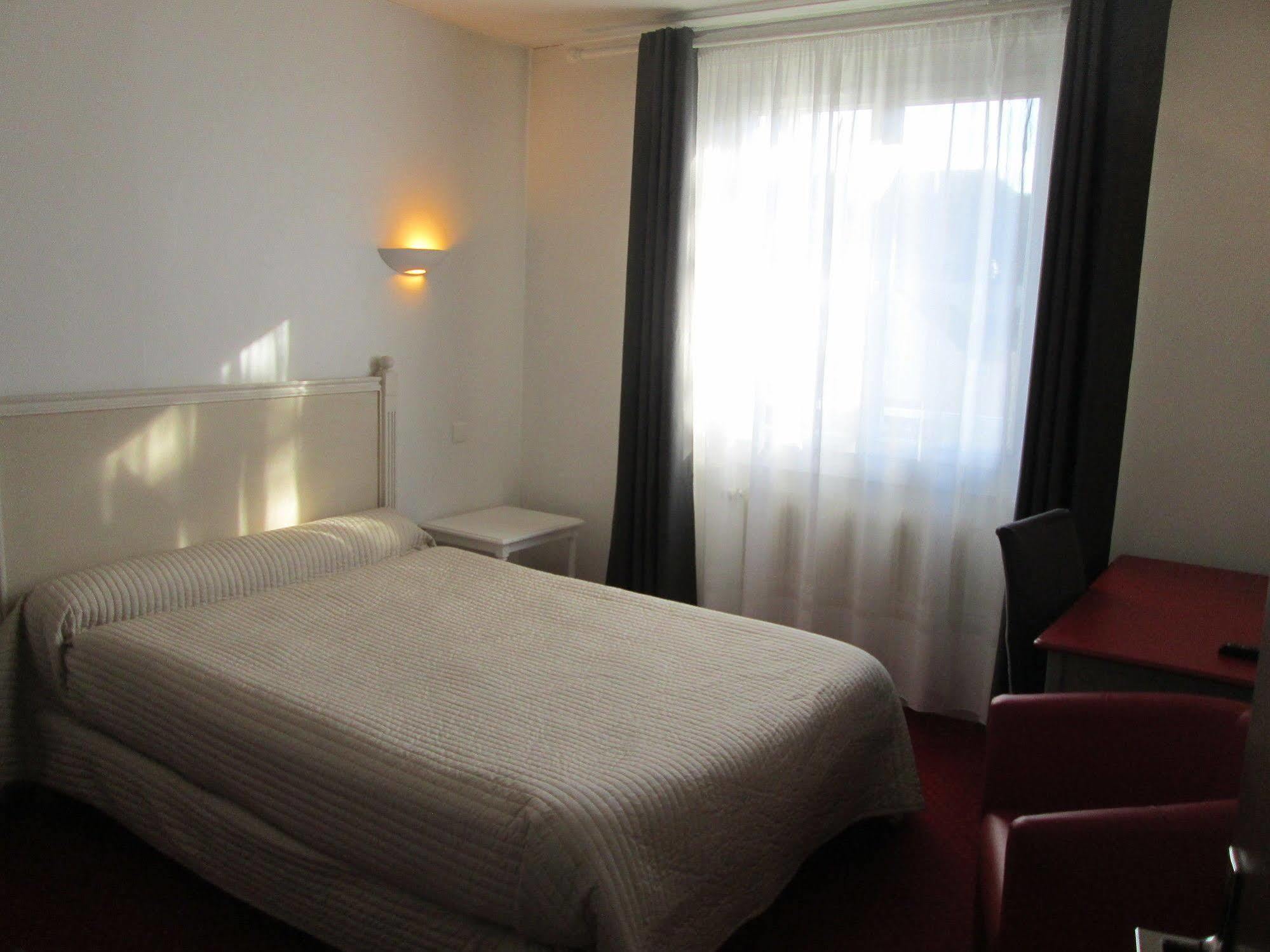 Hotel Victor Hugo Dijon Luaran gambar