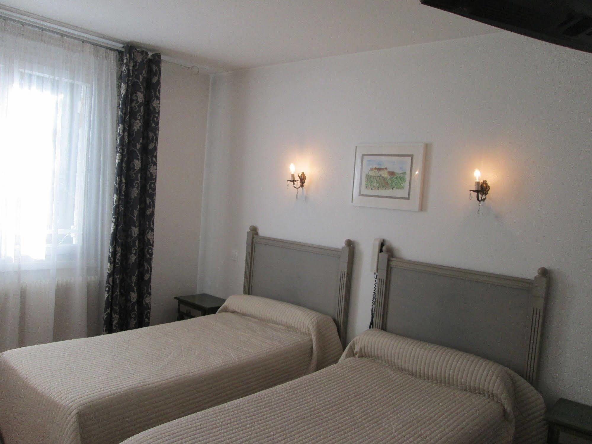 Hotel Victor Hugo Dijon Luaran gambar